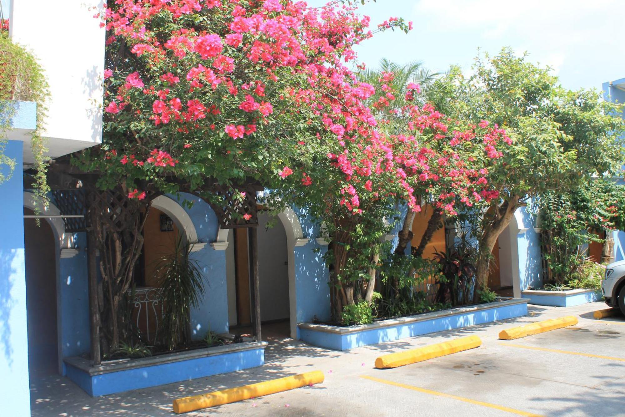 Hotel Hacienda Del Viejo Matamoros  Exterior photo