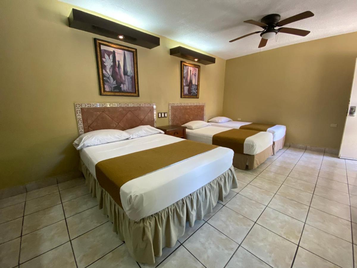 Hotel Hacienda Del Viejo Matamoros  Exterior photo